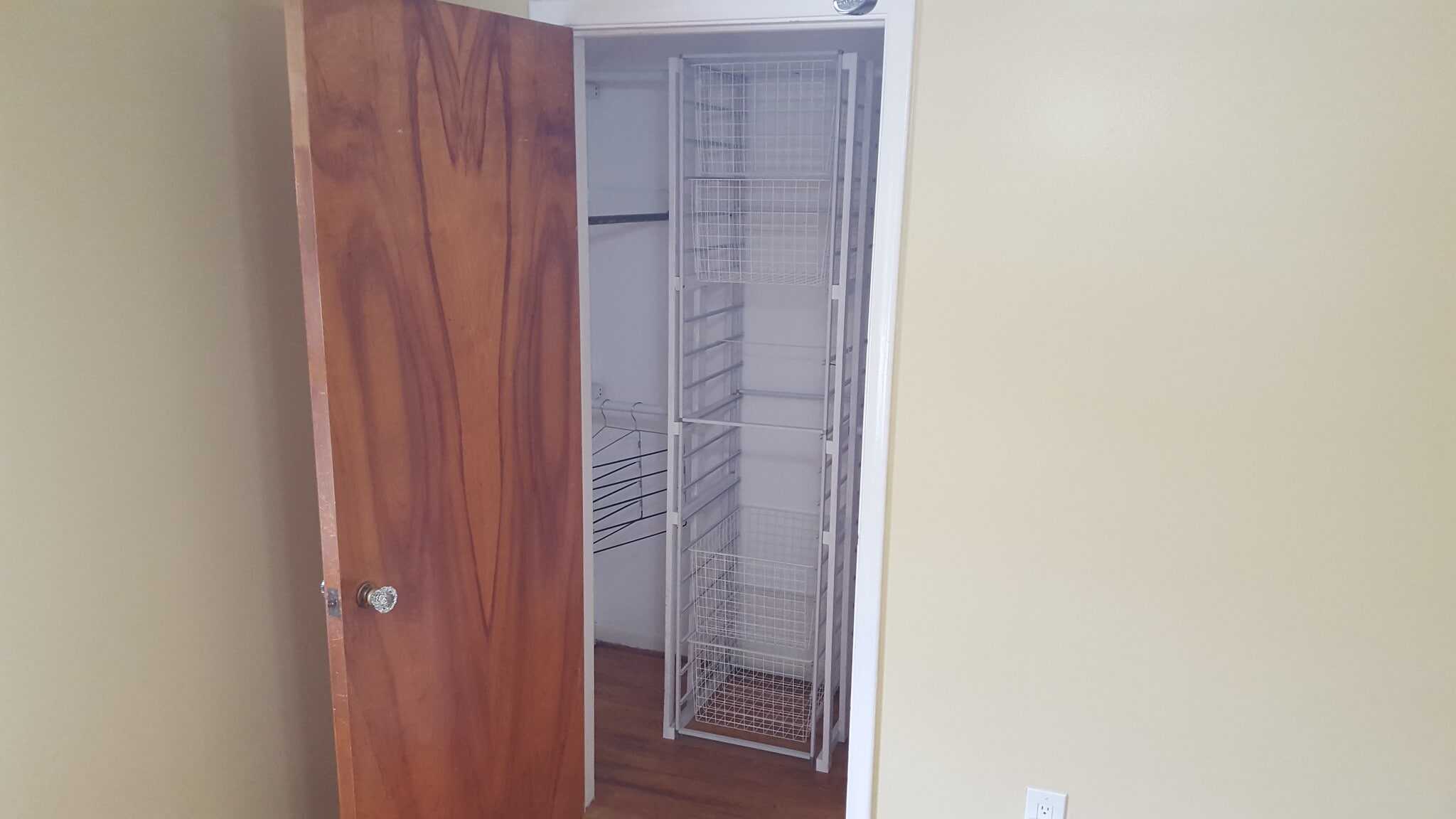 Walk in Master Bedroom Closet - 320 Parkview Dr