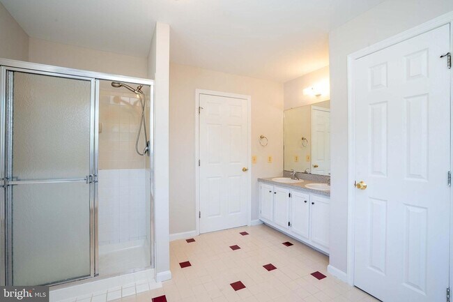 Building Photo - 27 Samantha Dr