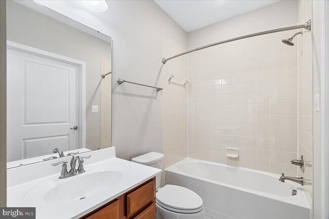 Building Photo - 6511 Walcott Ln