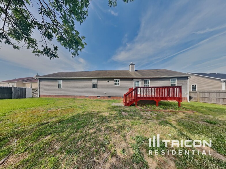 Building Photo - 78 Imperial Dr