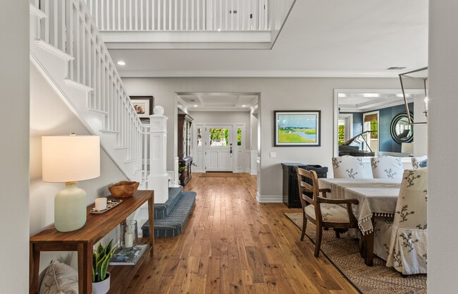 Building Photo - 13 Cape Danbury