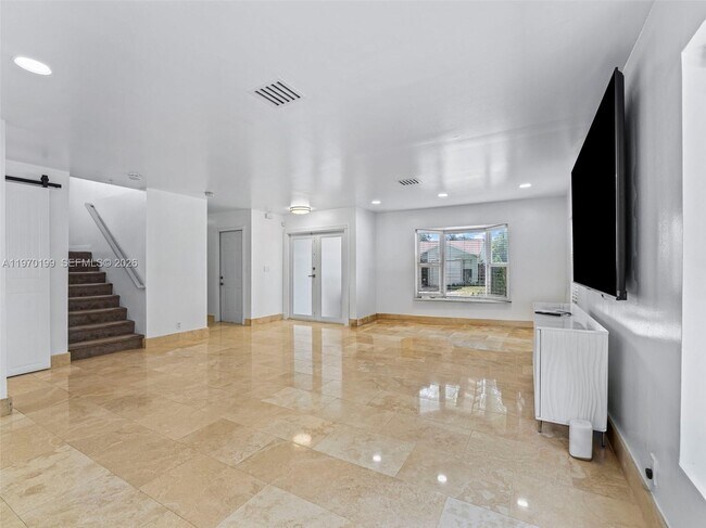 Building Photo - 10281 NW 32nd St