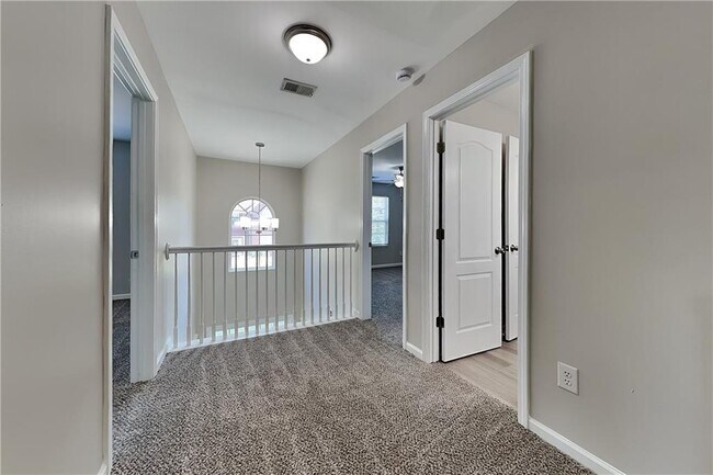 Building Photo - 4444 Sequoia Park Trail SW