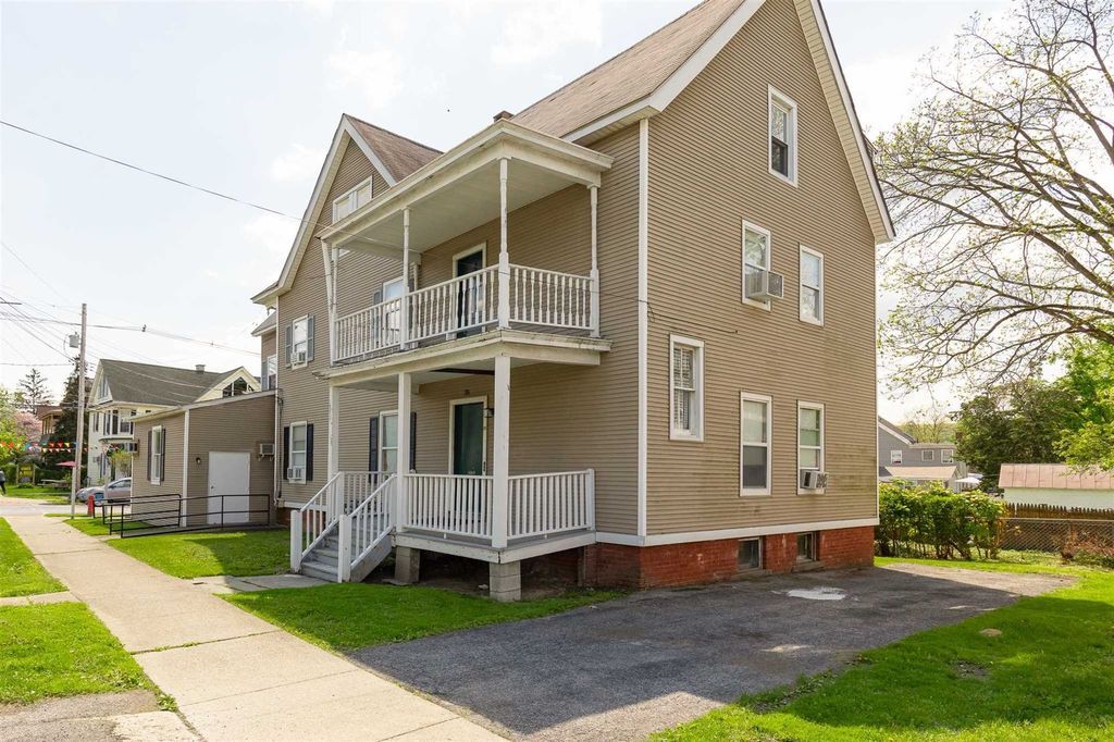 Building Photo - 48 Columbia St