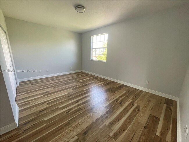 Building Photo - 974 SW 147th Ave