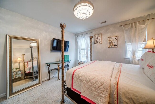 Building Photo - 3493 Amarath Ter