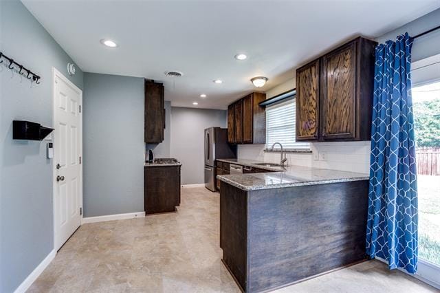 Building Photo - 8935 Clearwater Dr