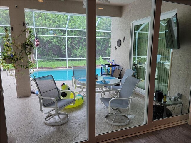 Building Photo - 6826 Winslow St