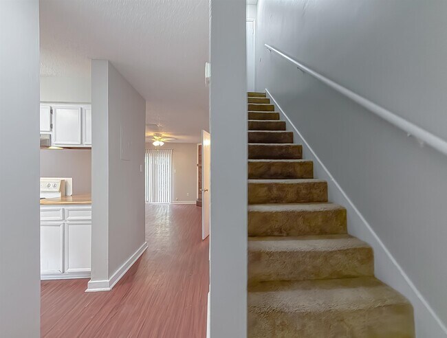 Building Photo - 3294 Nekoma Ln