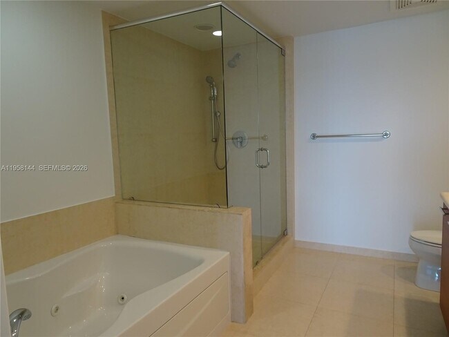 Building Photo - 50 Biscayne Blvd