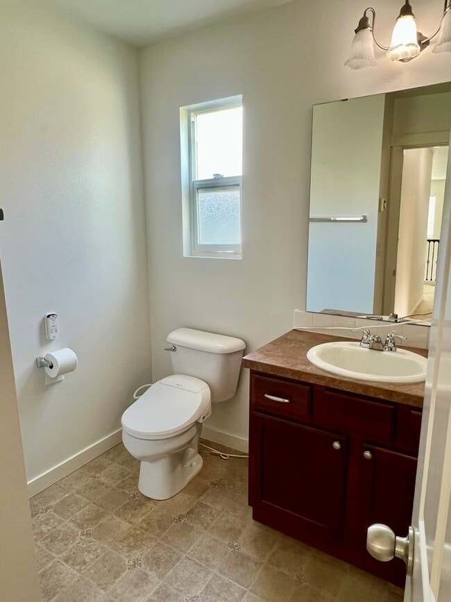 Building Photo - Bothell Home