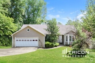 Building Photo - 325 Cypress Ln