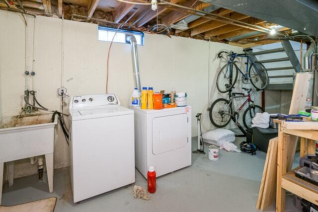 Building Photo - 1026 Gott St