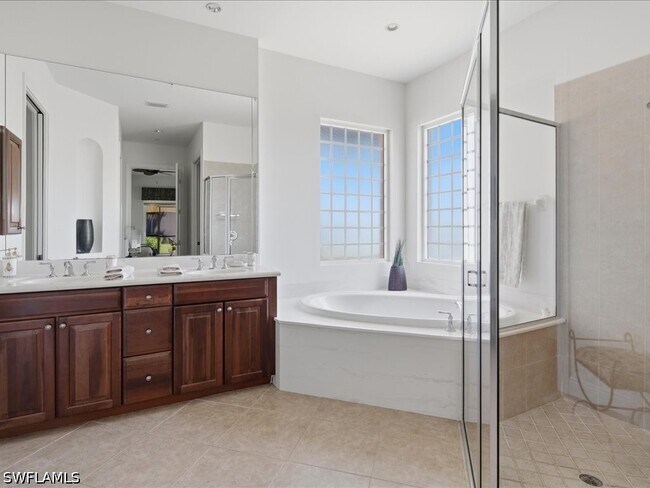Building Photo - 1446 Borghese Ln