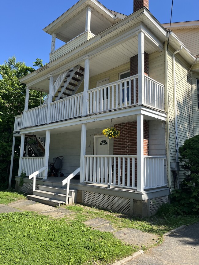 Building Photo - 42 E Albert St