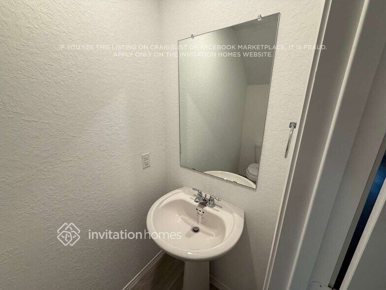 Building Photo - 135 Pasadena Pl