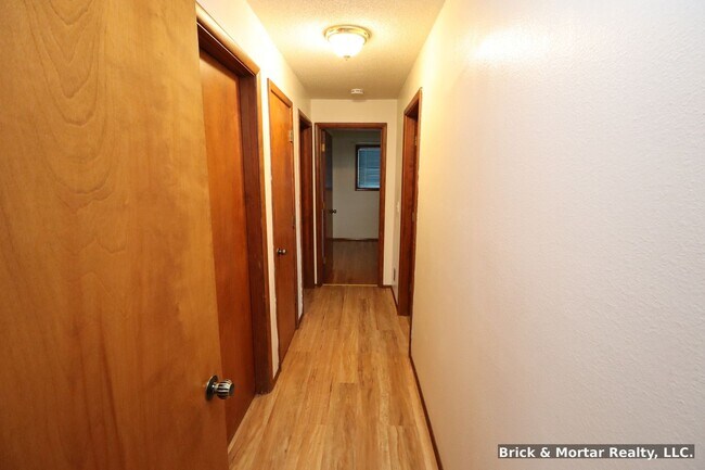 Building Photo - 3-Bedroom 1.5-Bathroom house in Stayton, OR