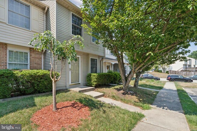 Building Photo - 8483 Aurora Ct