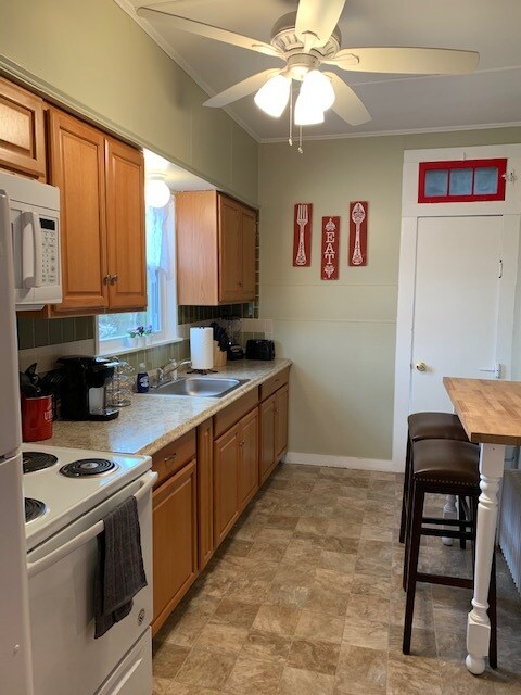 Building Photo - 174 Quinnipiac St