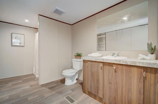 Building Photo - 146 Shadow Oak Dr