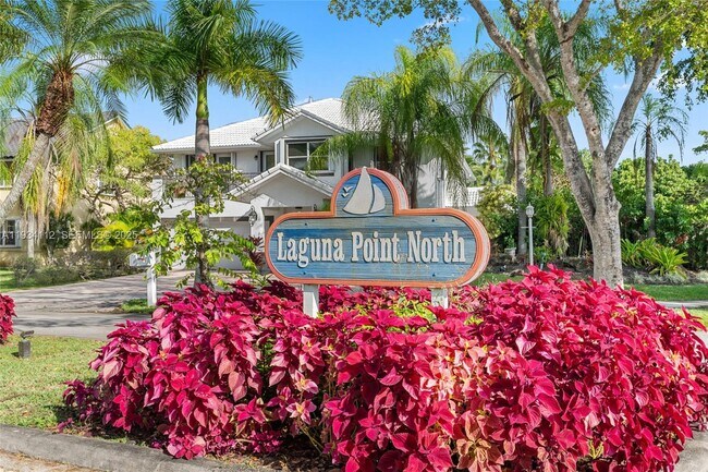 Building Photo - 21343 SW 94th Ct