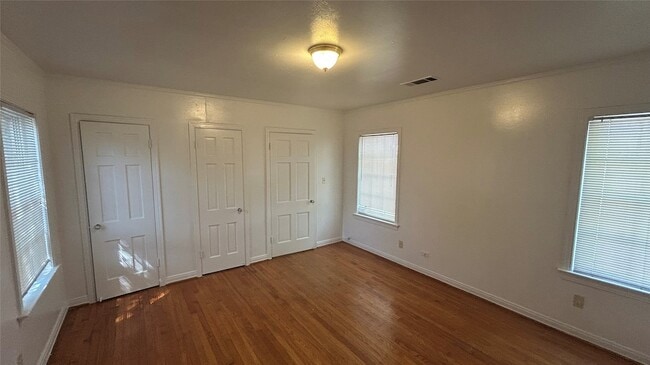 Building Photo - 6032 Marquita Ave