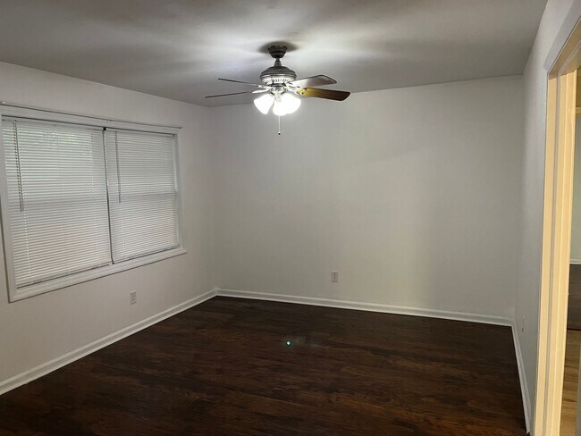 Building Photo - Affordable & Close to Ft Benning-Columbus-4 BEDROOMS & 1 BATH