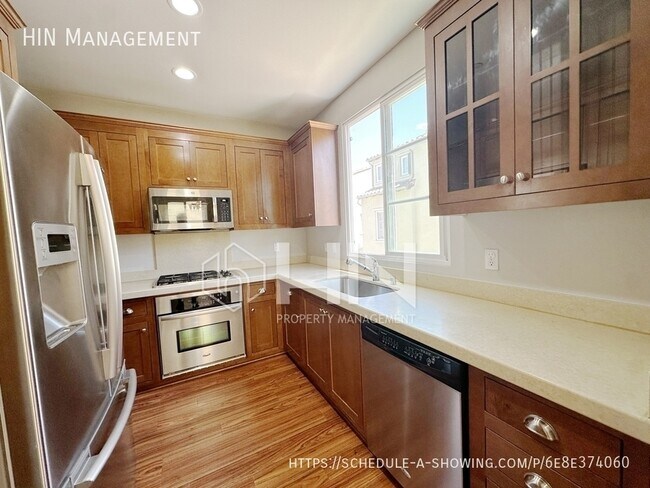 Building Photo - 488 Trident Maple Terrace