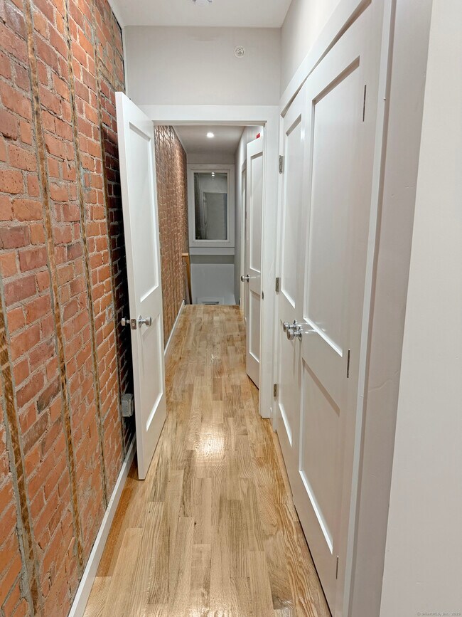 Building Photo - 708 Orange St