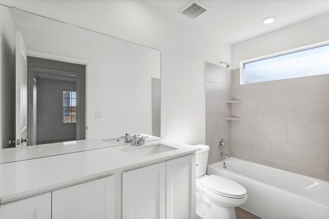 Building Photo - 17701 Sage Thrasher Dr