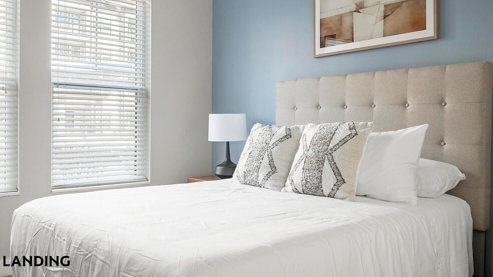 Building Photo - 15401 Chenal Pkwy