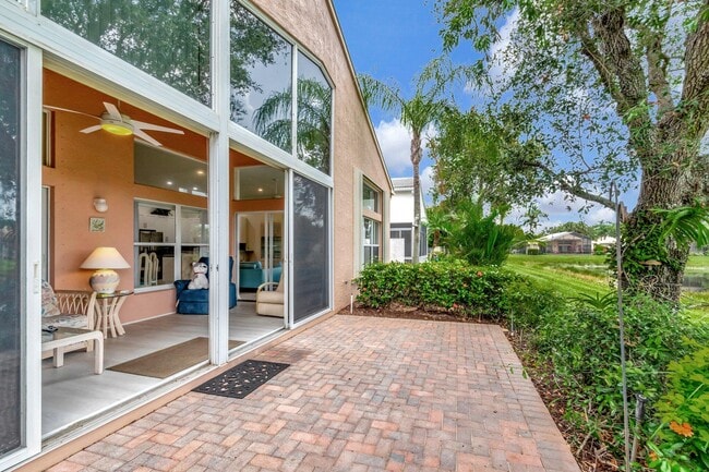 Building Photo - 7566 Pebble Shores Terrace