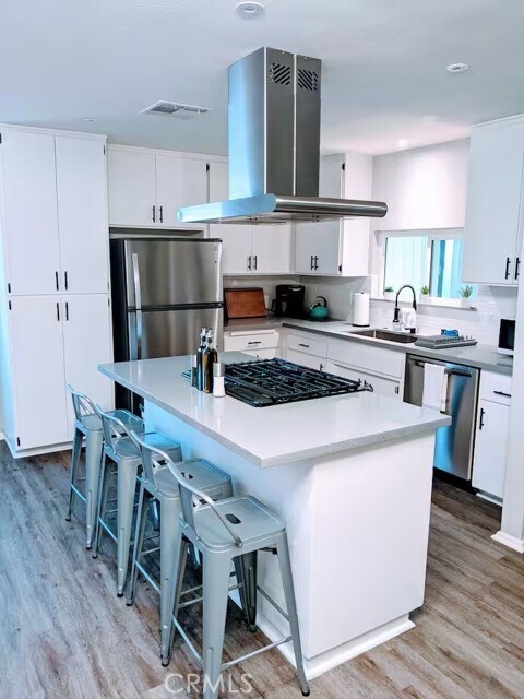 Building Photo - 6742 Conejo Ave