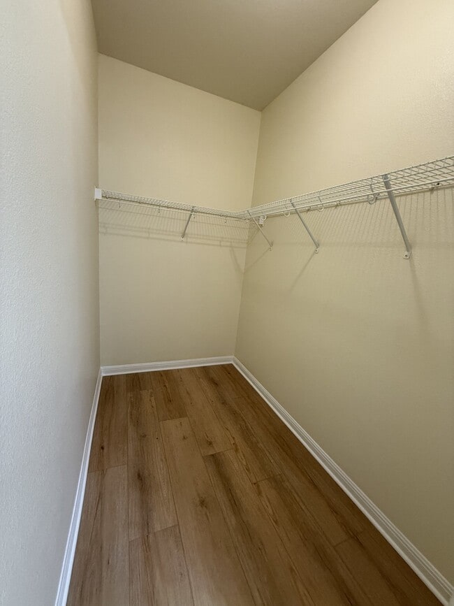 Building Photo - 1612 Sanders