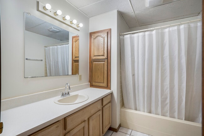 Building Photo - 10764 64th Ave