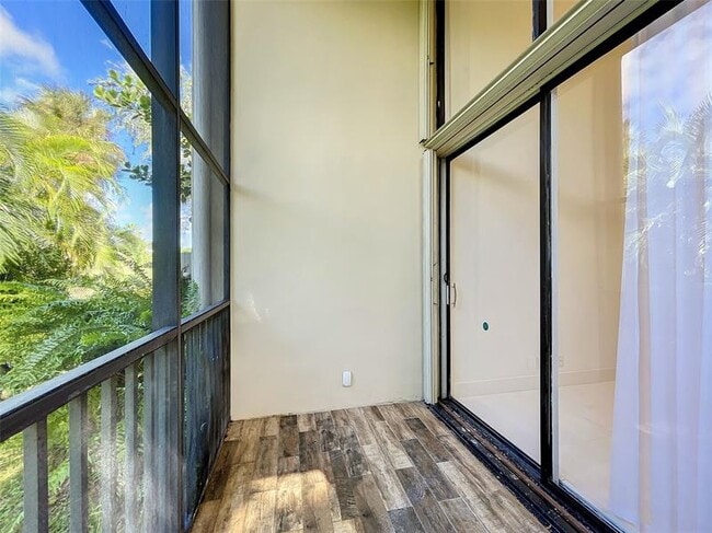 Building Photo - 20329 W Country Club Dr