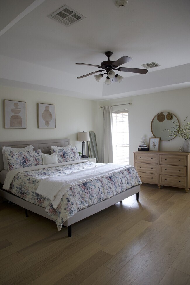 Building Photo - 2708 NW 170th Terrace