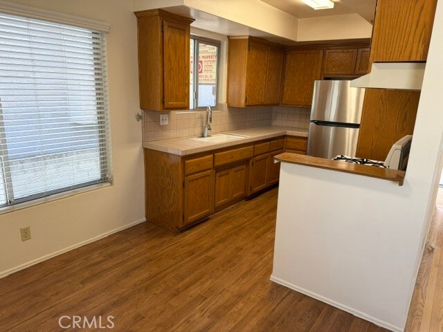 Building Photo - 13418 Moorpark St
