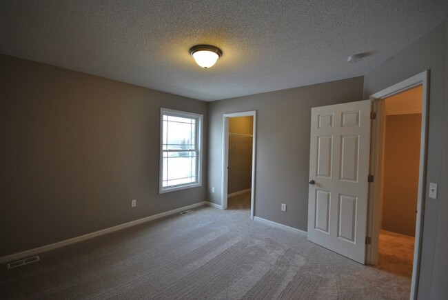 Building Photo - 4671 Mosey Ln