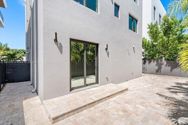 Building Photo - 332 Balboa St