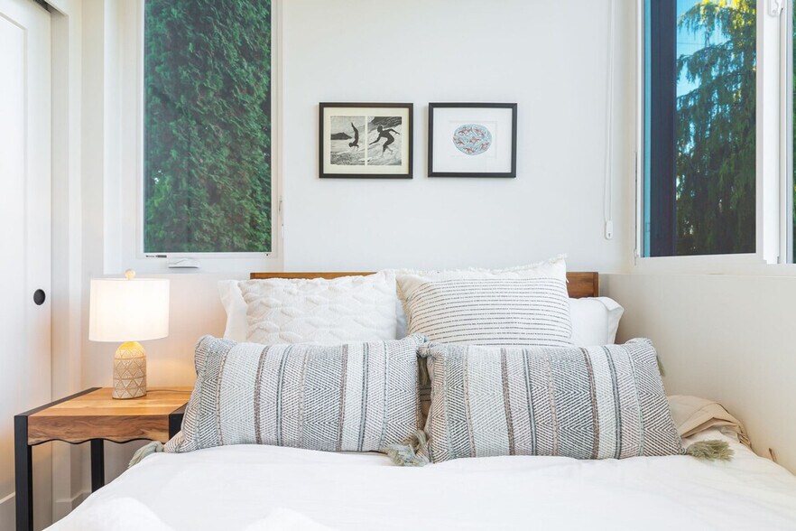 Building Photo - 65 W Dravus St