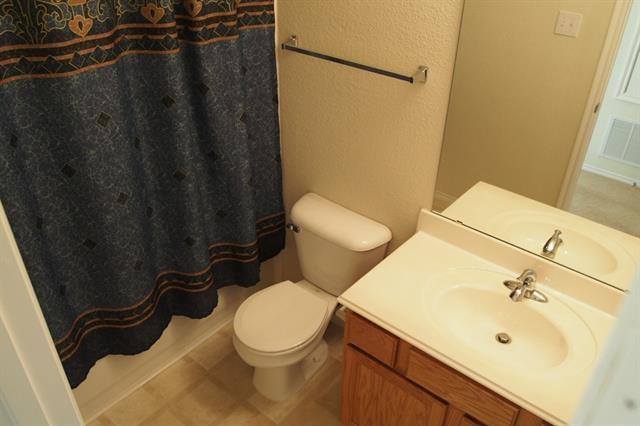 Building Photo - 2833 Mesa Valley Dr
