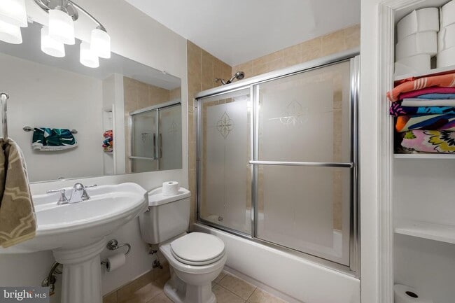 Building Photo - 3964 Forest Valley Rd