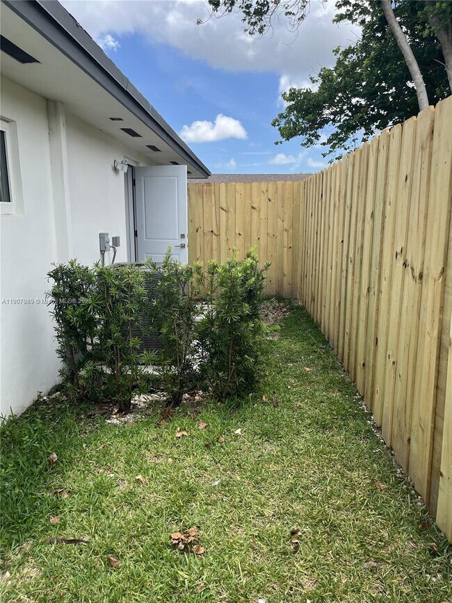 Primary Photo - 29905 SW 149th Ct