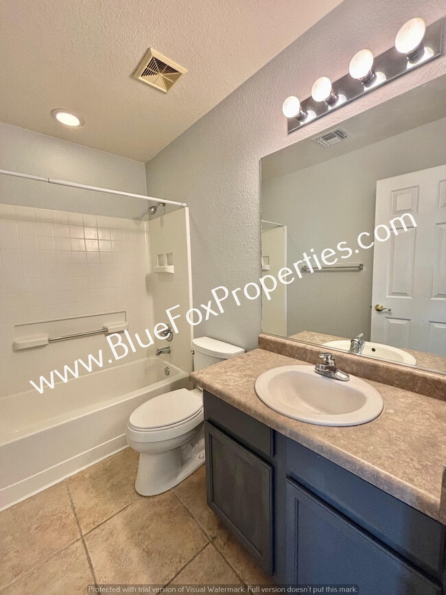 Building Photo - 13724 E Oxmoor Valley Dr