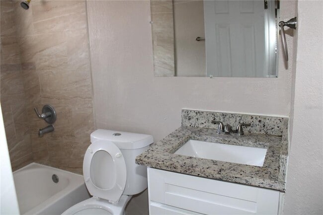 Building Photo - 10512 121st Ave