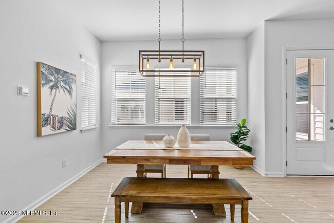 Building Photo - 469 Marquesa Cir