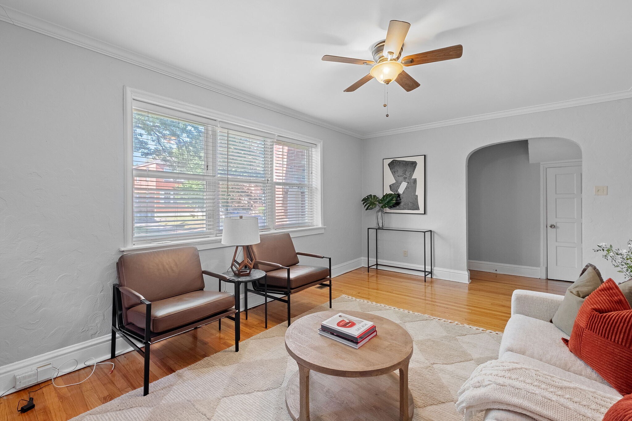 Building Photo - 7055 Dartmouth Ave