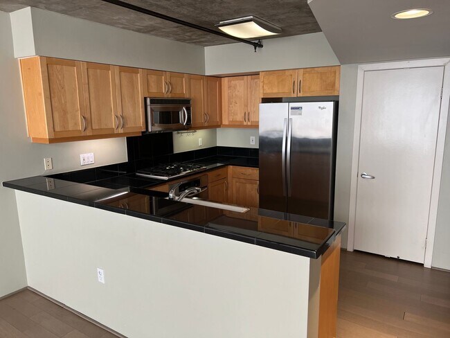 Building Photo - Large Beautiful Loft at highly desired Doma building in Little Italy