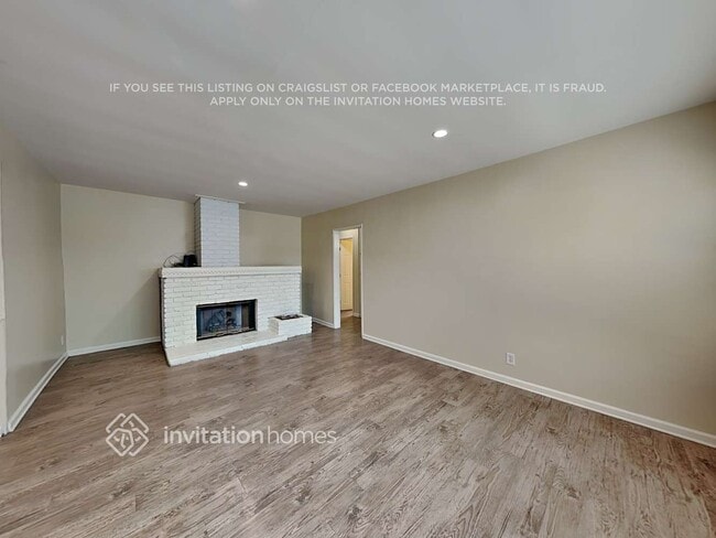 Building Photo - 6741 Amigo Ave